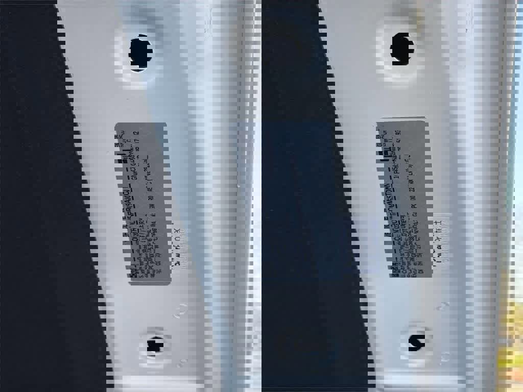 Used 2023 Chevrolet Suburban Premier image 9