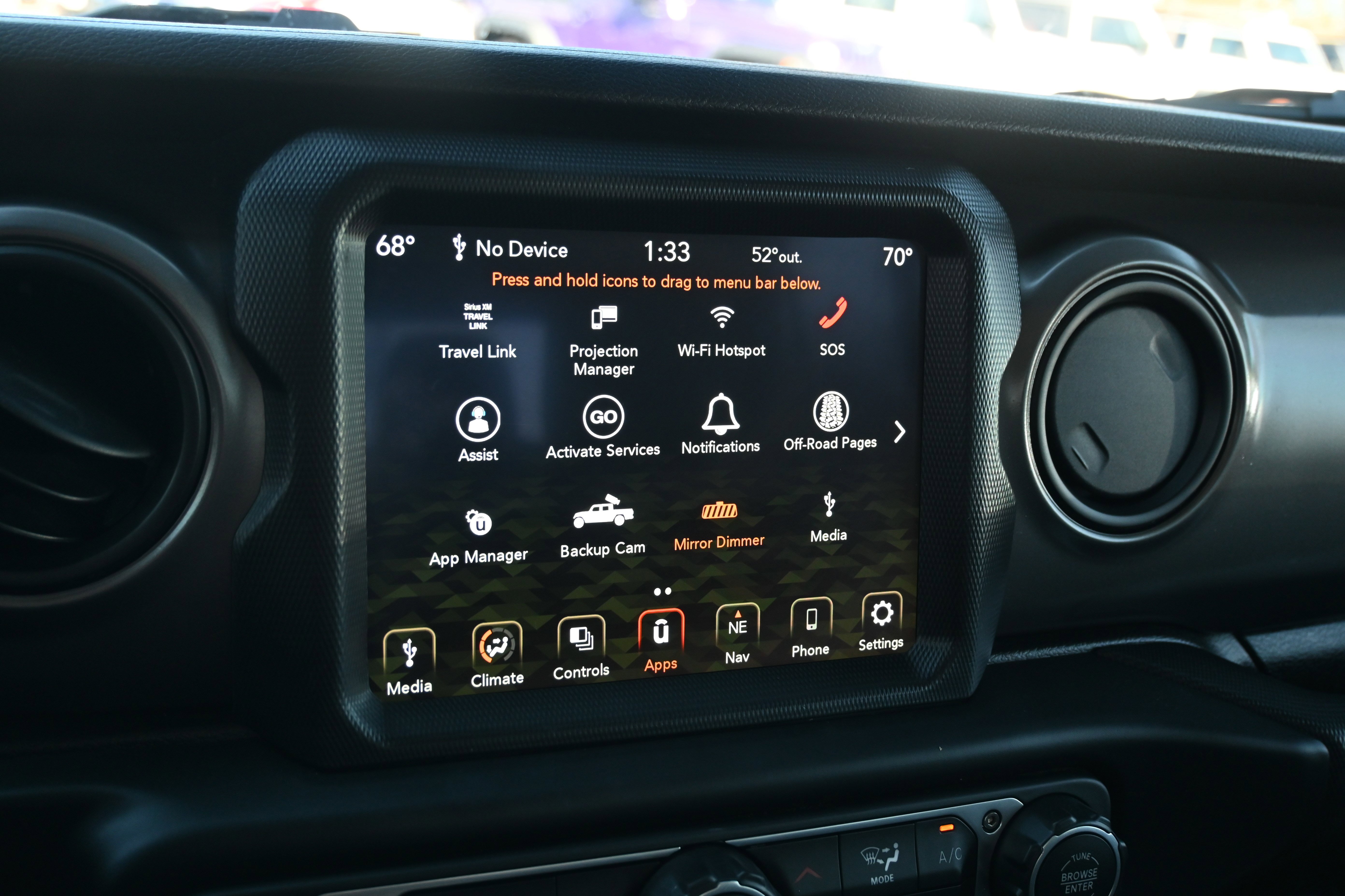 Used 2023 Jeep Gladiator Sport image 32