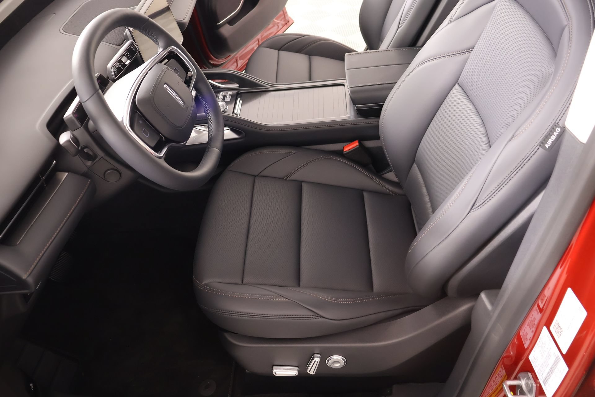 New 2026 Lincoln Nautilus Premier w/ Jet Appearance Package AWD/4WD image 12
