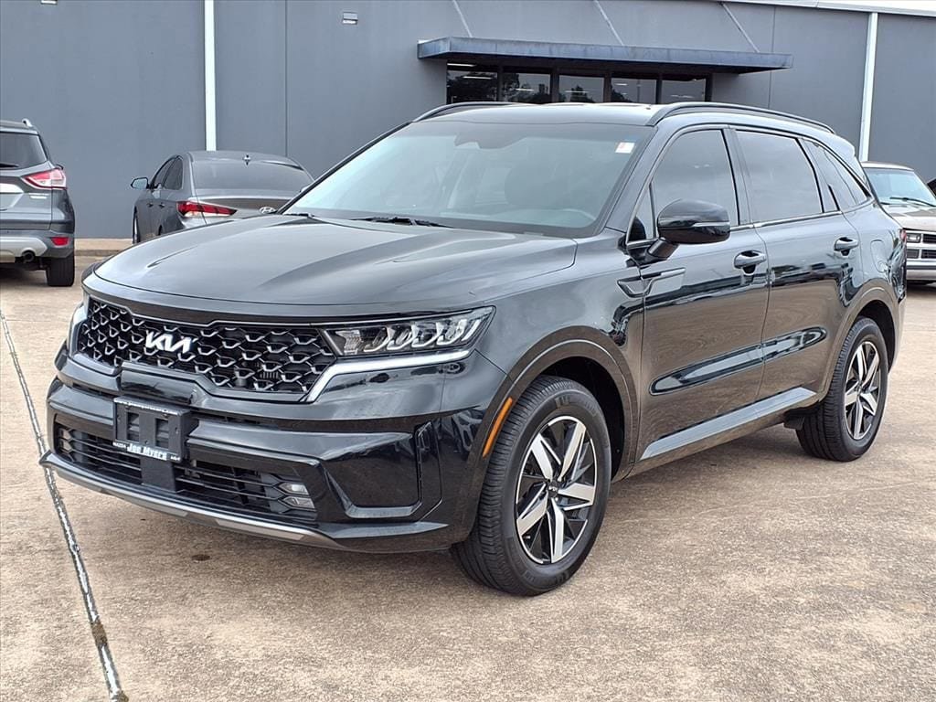 Certified 2022 Kia Sorento EX FWD image 3
