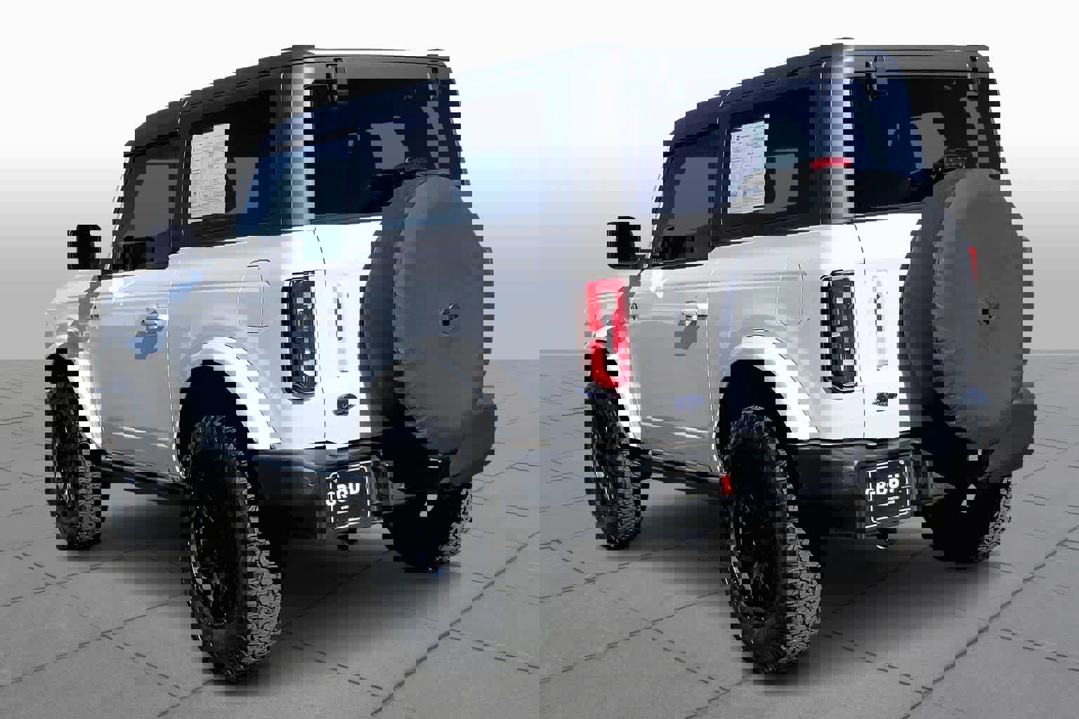 Used 2023 Ford Bronco Outer Banks image 11