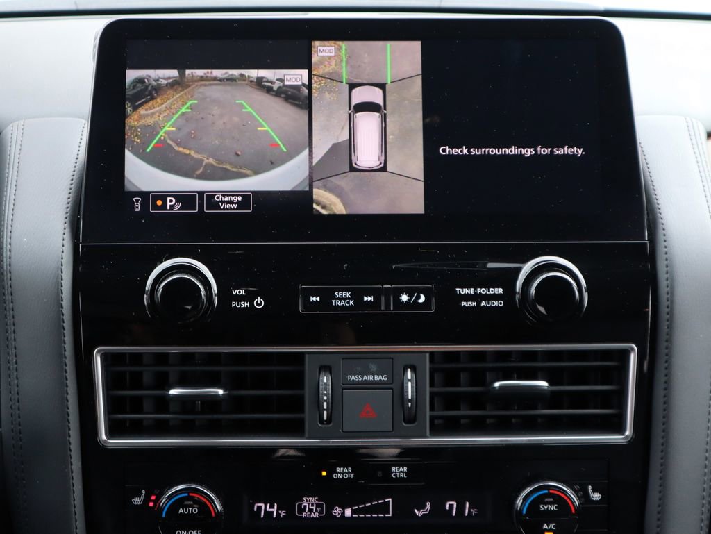 Used 2024 Nissan Armada SL image 18