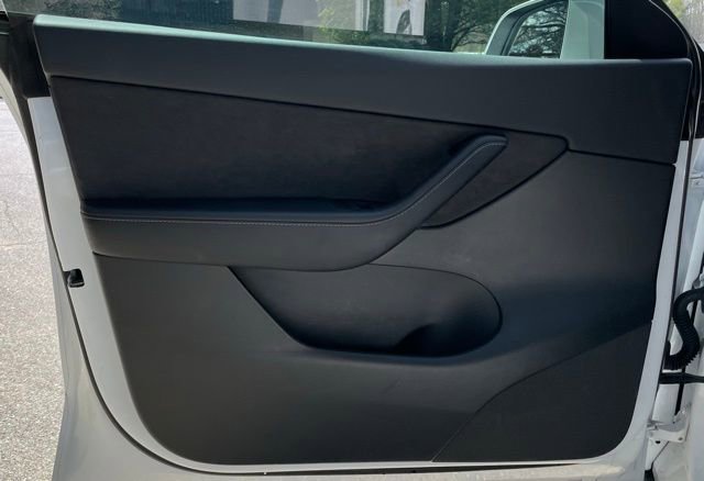 Used 2021 Tesla Model Y Performance image 13