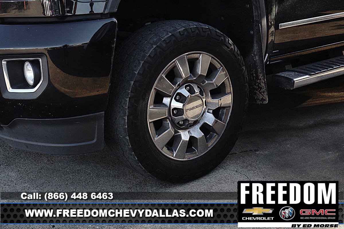 Used 2019 GMC Sierra 2500 Denali w/ Duramax Plus Package AWD/4WD image 10