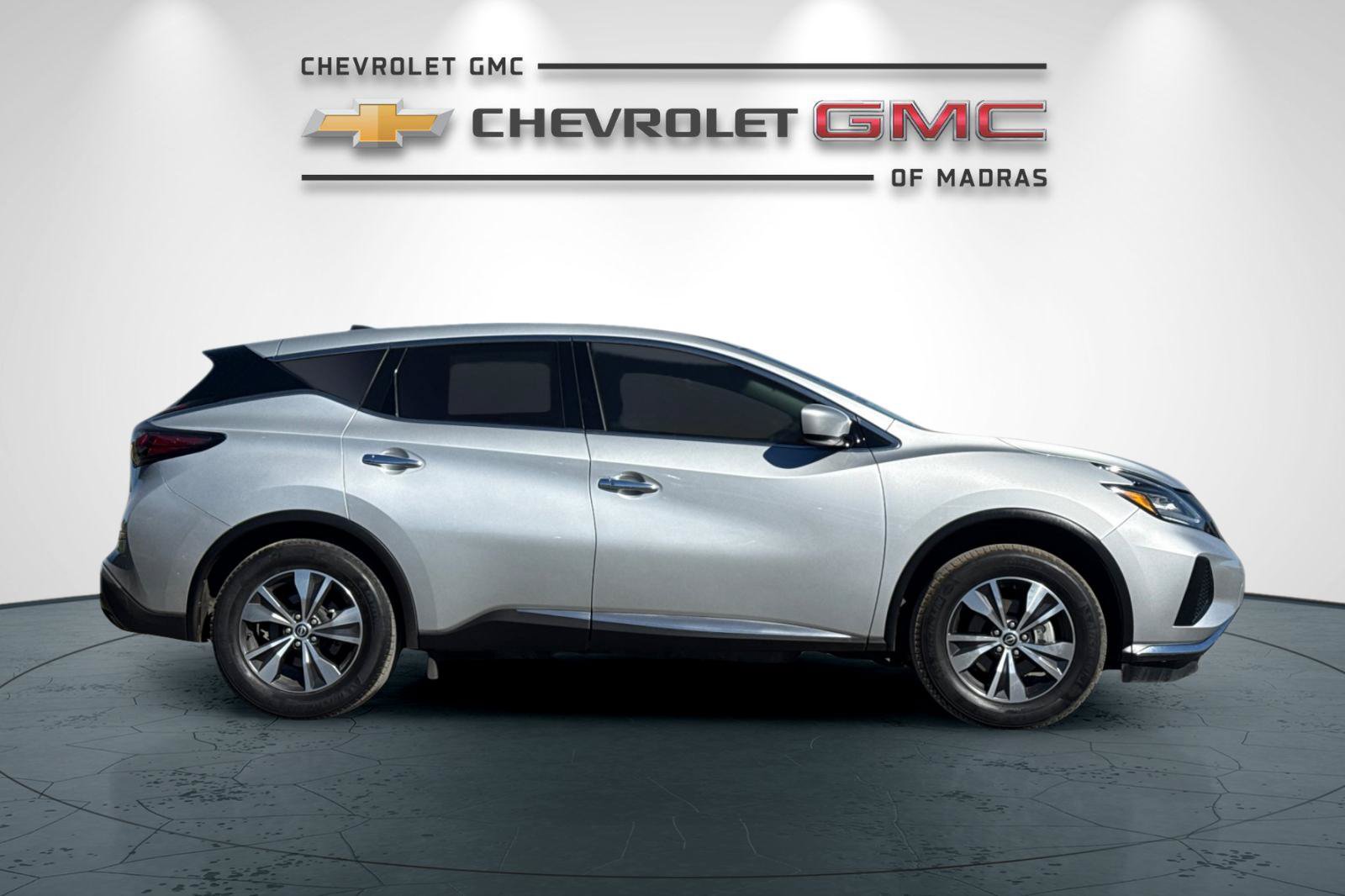 Used 2023 Nissan Murano S AWD/4WD image 2