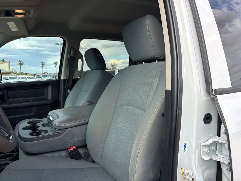 Used 2018 RAM 2500 Tradesman w/ Chrome Appearance Group AWD/4WD image 14