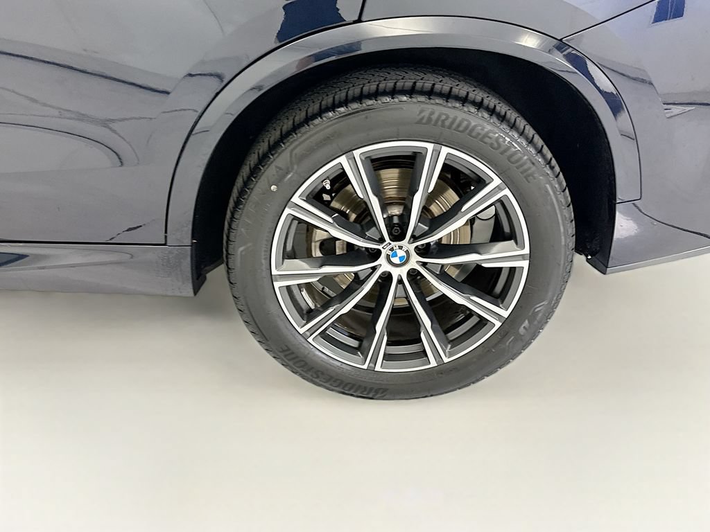 Certified 2024 BMW X5 sDrive40i w/ M Sport Package RWD image 30