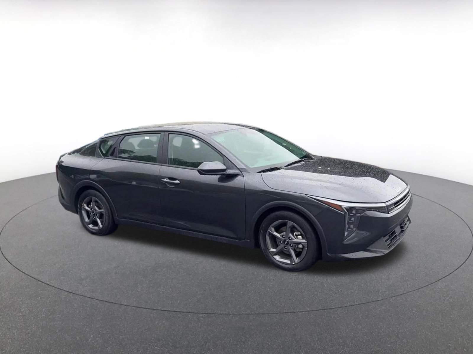 Used 2025 Kia K4 FWD image 2