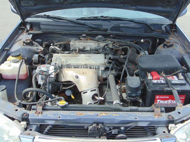 Used 2000 Toyota Camry LE FWD image 2