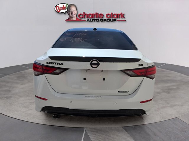 Certified 2022 Nissan Sentra SR w/ Midnight Edition FWD image 5