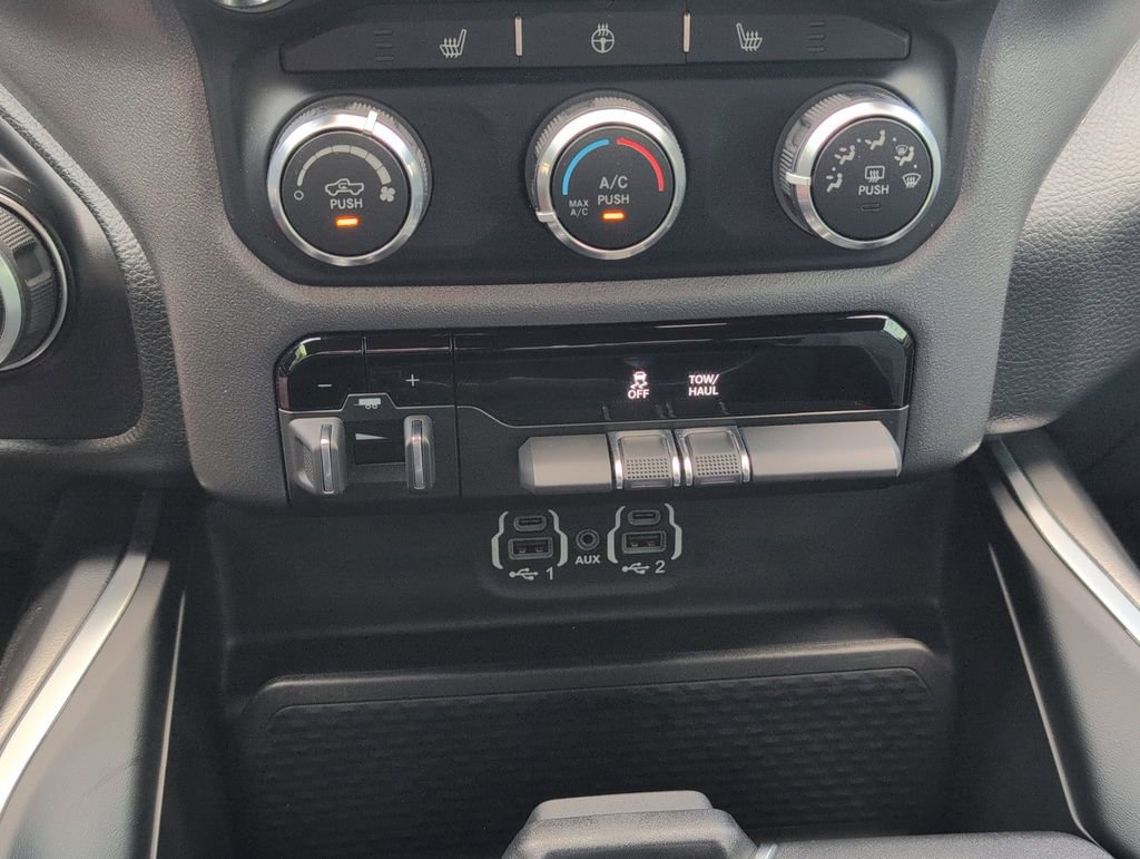 Used 2023 RAM 1500 Big Horn AWD/4WD image 19