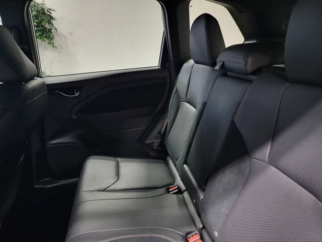 Certified 2025 Subaru Forester Touring AWD/4WD image 14
