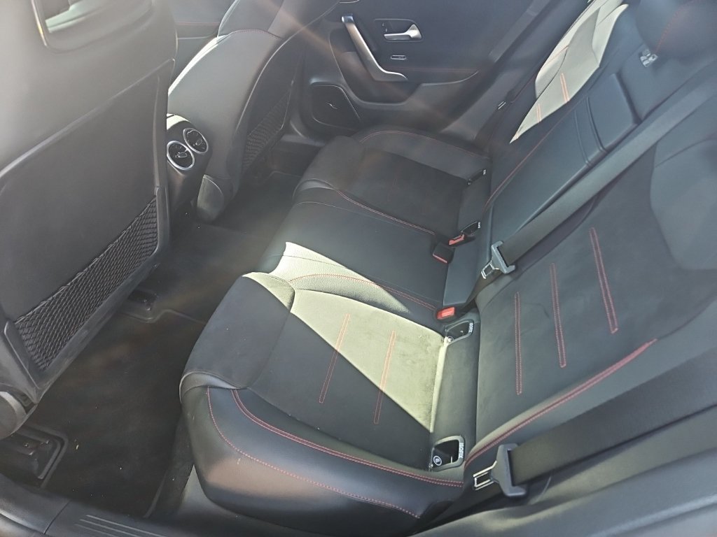 Used 2023 Mercedes-Benz CLA 250 image 4