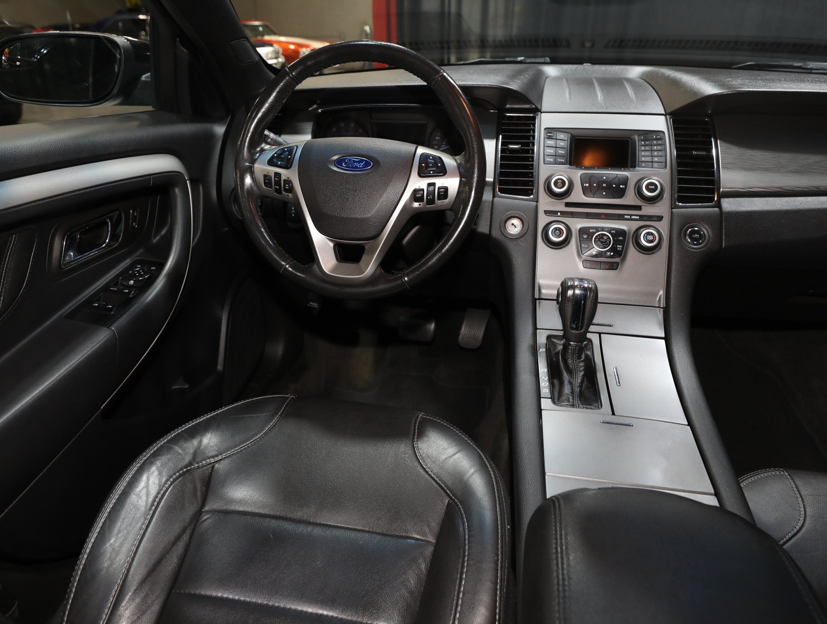 Used 2013 Ford Taurus SEL FWD image 42