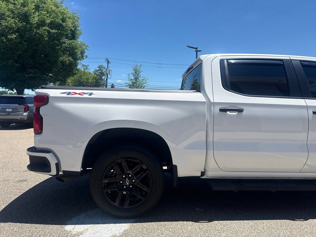 Used 2023 Chevrolet Silverado 1500 Custom AWD/4WD image 9