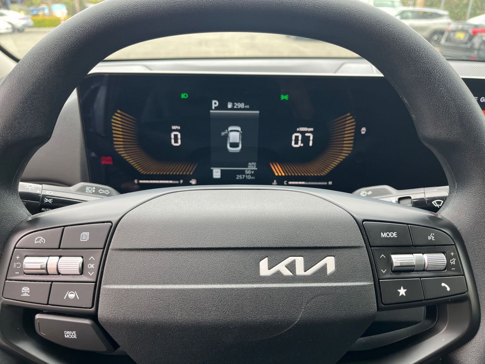 Used 2025 Kia K4 LXS image 27