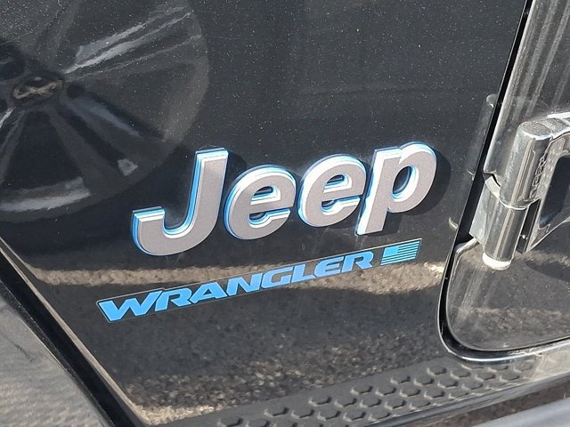 Certified 2025 Jeep Wrangler Unlimited Sahara AWD/4WD image 7