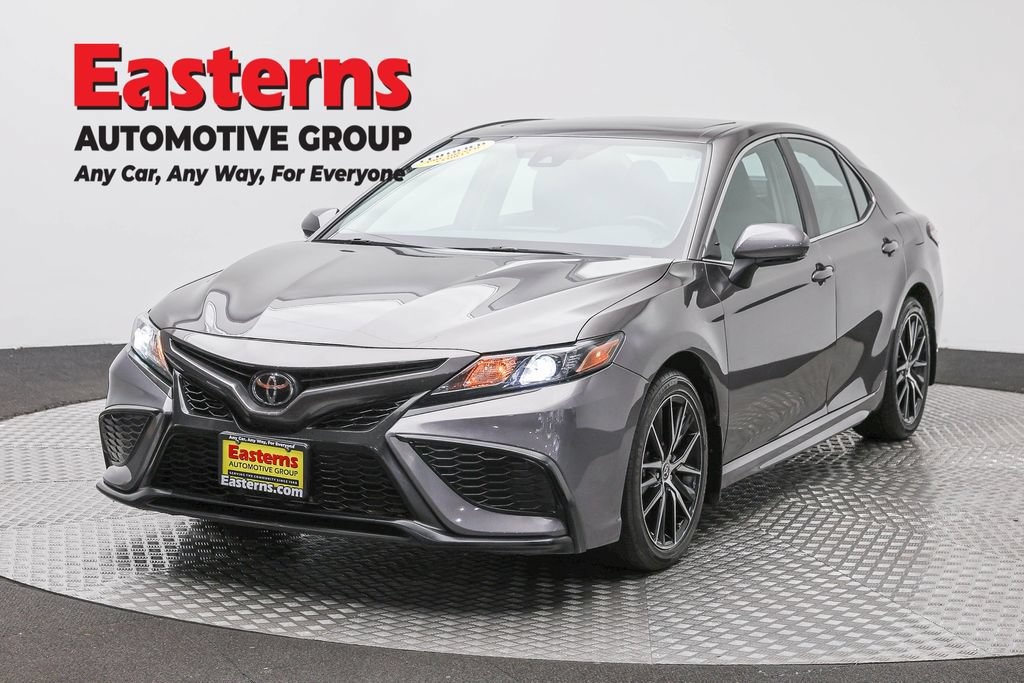 Used 2024 Toyota Camry SE w/ Cold Weather Package