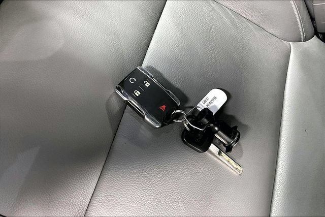 Used 2017 GMC Sierra 1500 SLT w/ SLT Premium Package AWD/4WD image 31