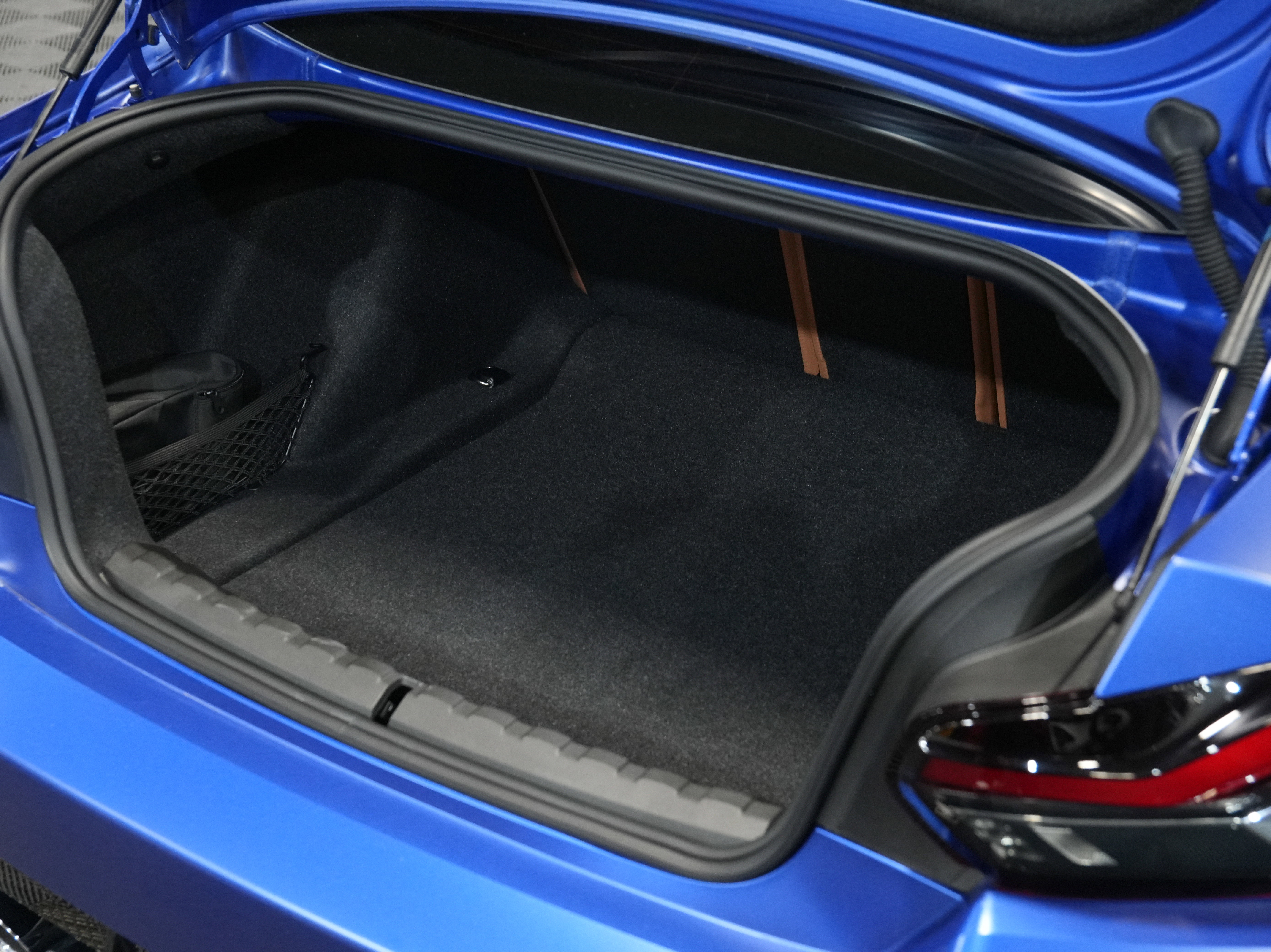 Used 2024 BMW M2 w/ Lighting Package image 51