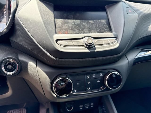 Used 2023 Chevrolet TrailBlazer LT FWD image 13
