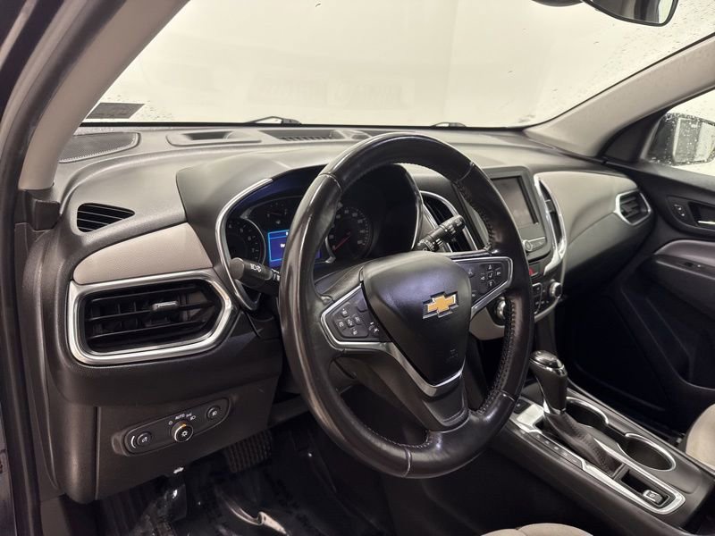 Used 2021 Chevrolet Equinox LT AWD/4WD image 21