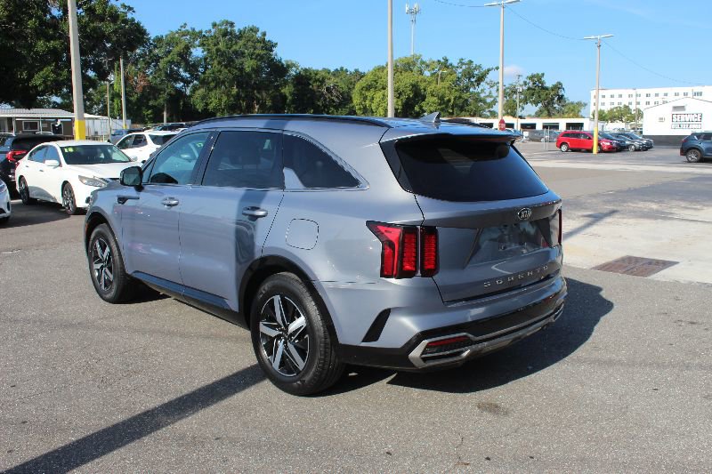 Used 2021 Kia Sorento S image 5
