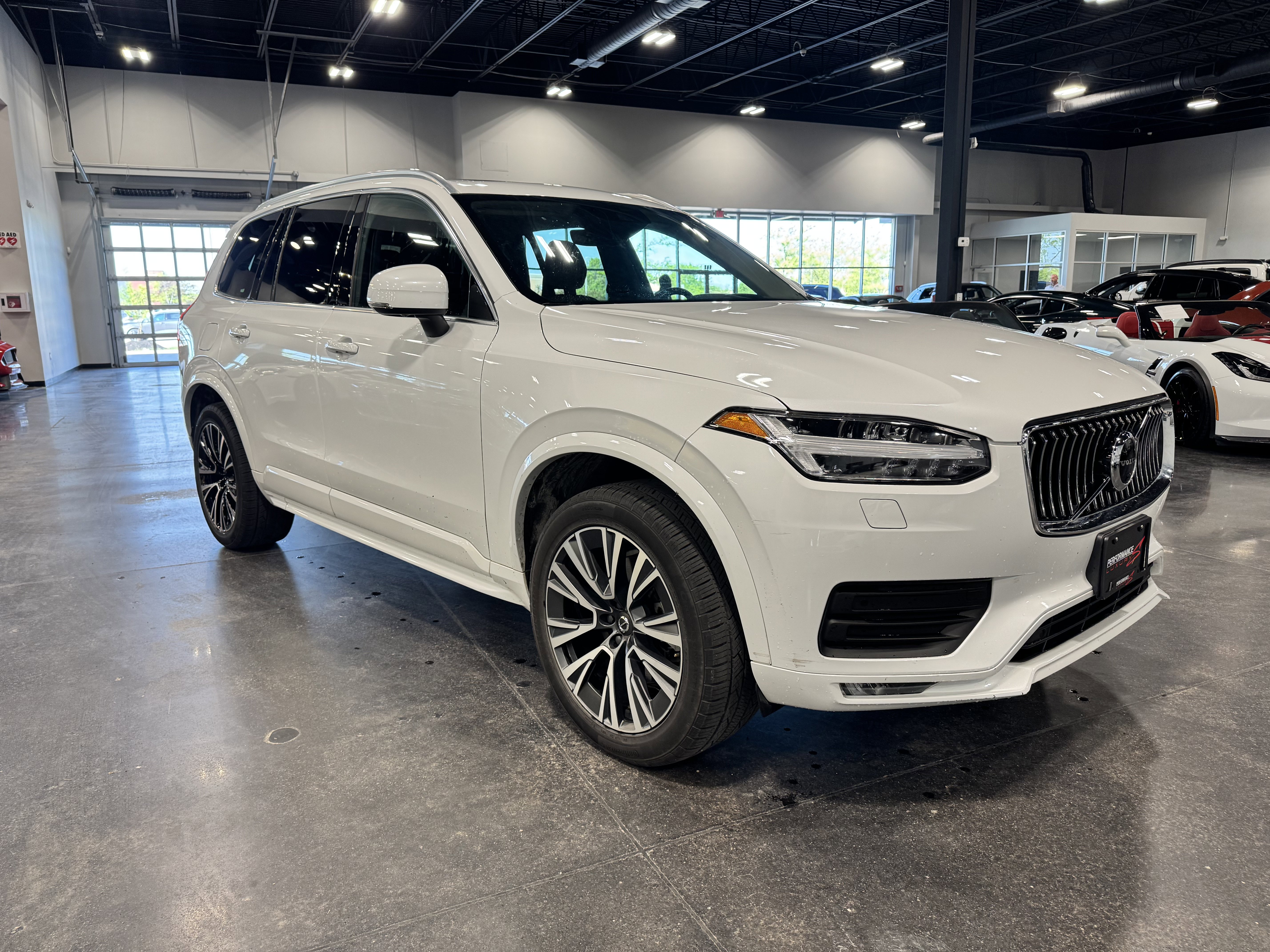 Used 2020 Volvo XC90 T5 Momentum w/ Protection Package AWD/4WD image 16