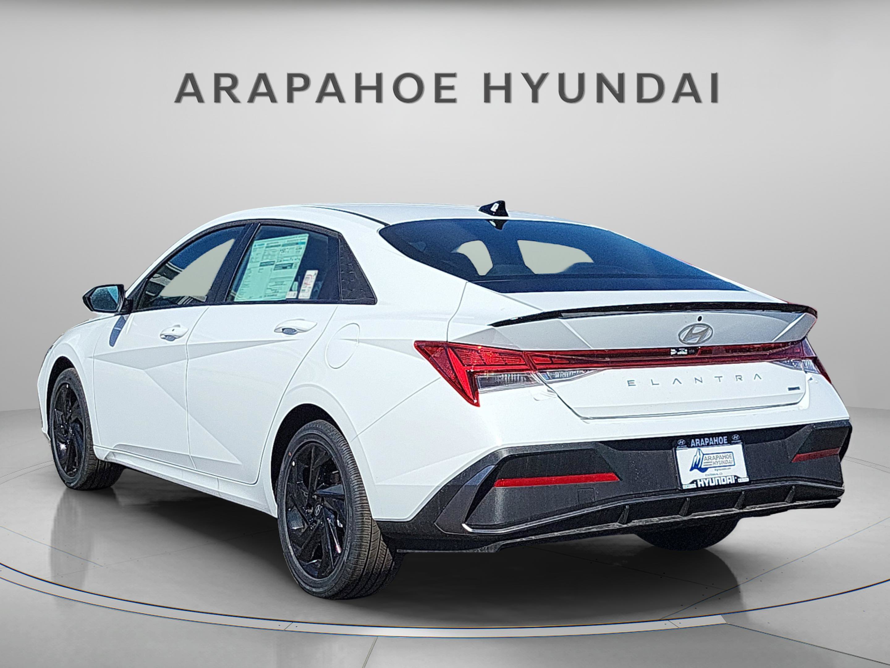 New 2026 Hyundai Elantra SEL FWD image 3