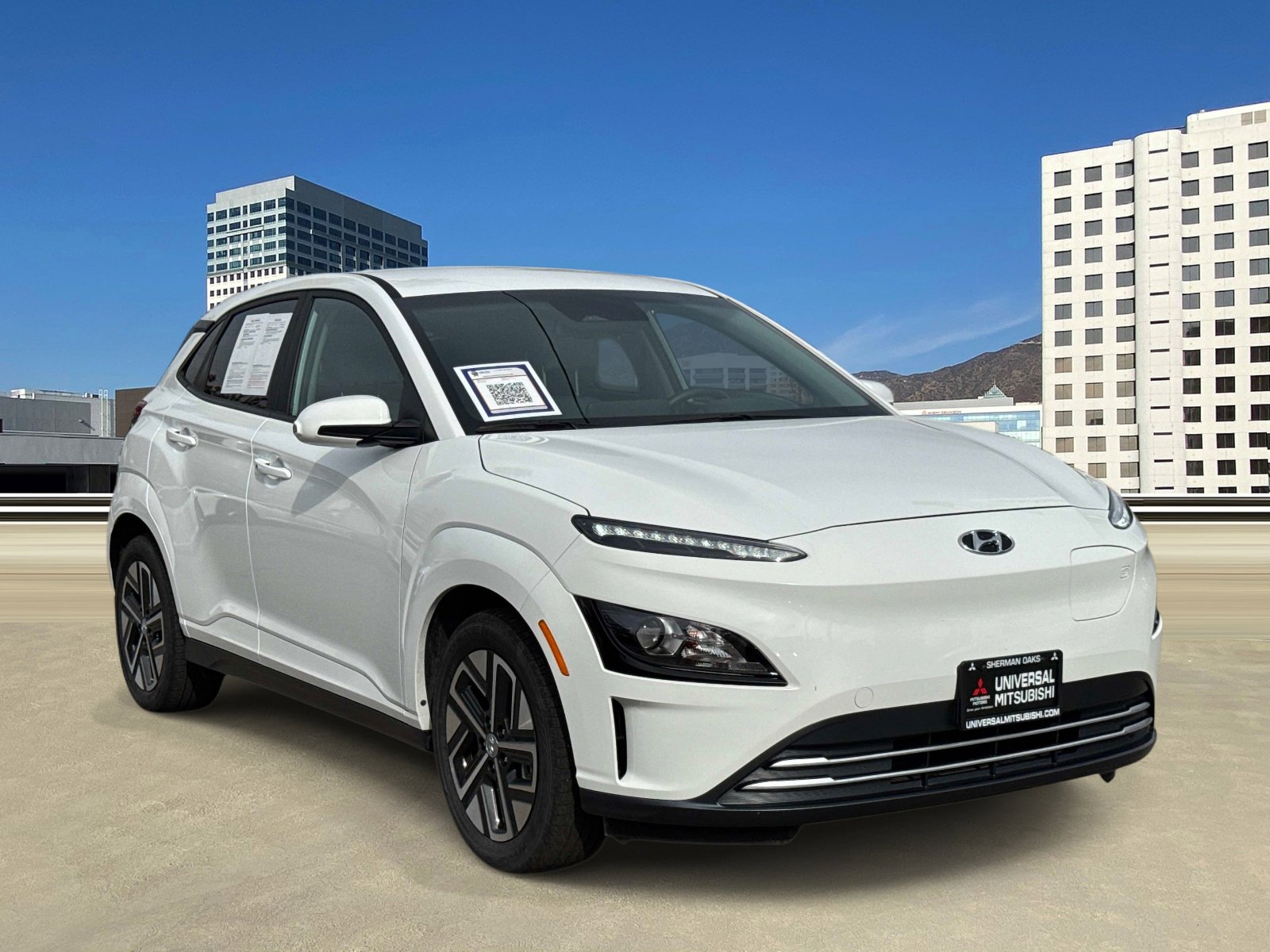 Used 2023 Hyundai Kona SE FWD image 1