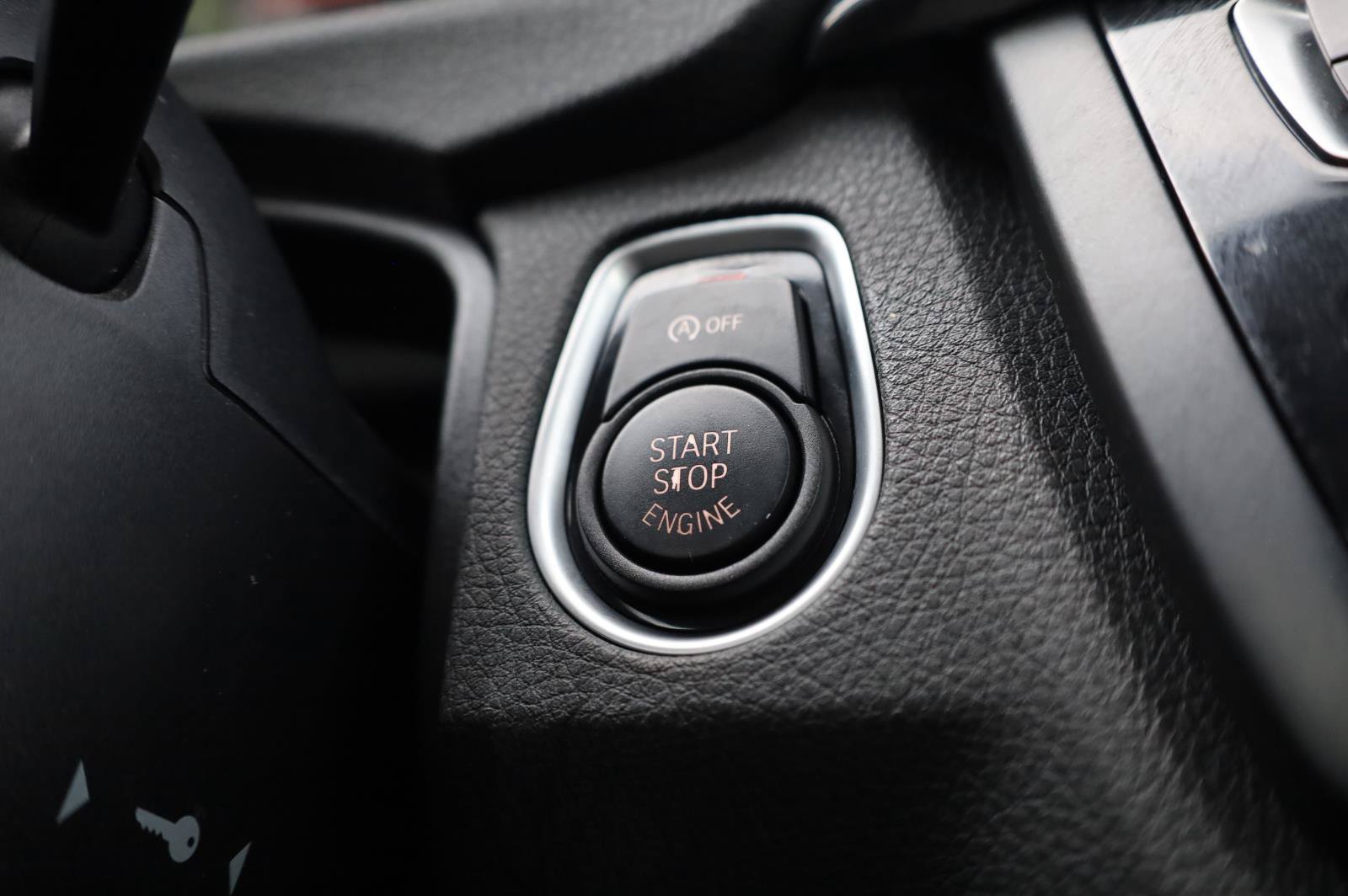 Used 2015 BMW M4 Coupe RWD image 34