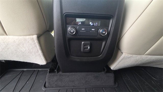 Used 2023 Buick Enclave Essence w/ Experience Buick Package image 19