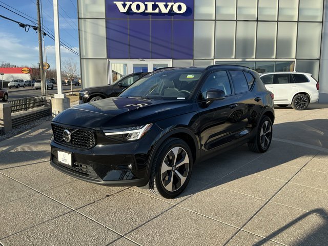 Certified 2025 Volvo XC40 B5 Plus