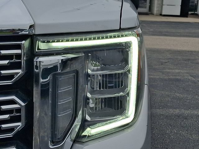 Used 2022 GMC Sierra 2500 Denali w/ Denali Ultimate Package AWD/4WD image 8