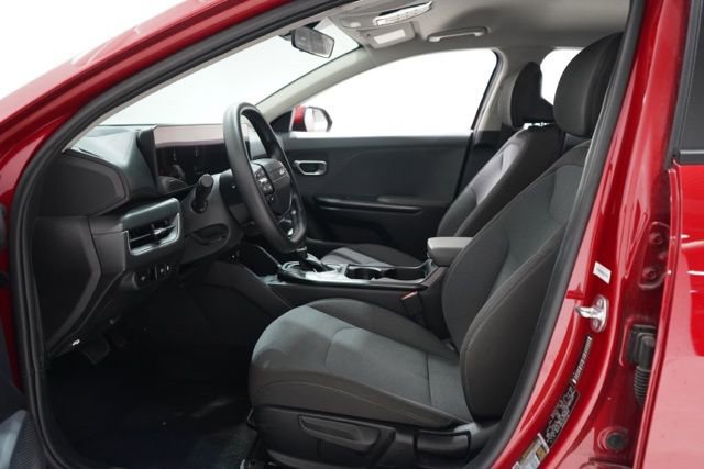 Used 2025 Kia K4 LXS image 16