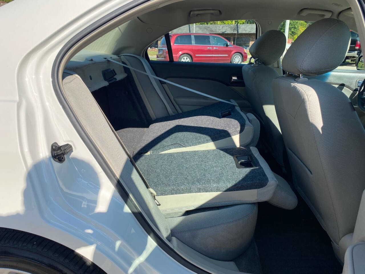 Used 2012 Ford Fusion SE image 34