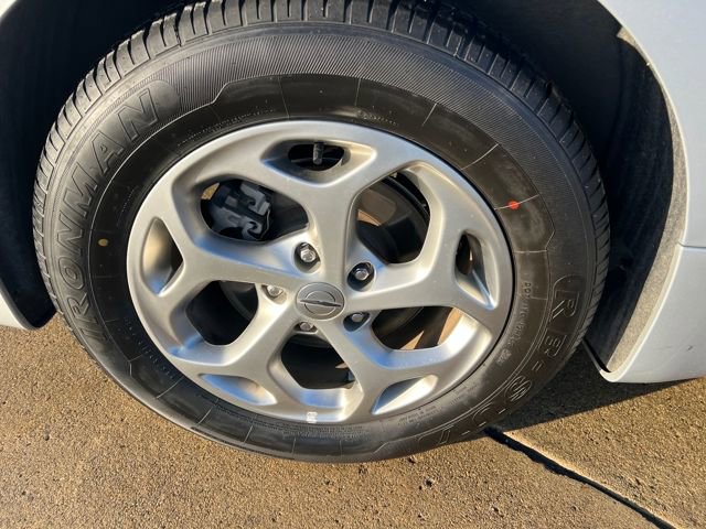 Used 2024 Chrysler Pacifica Limited image 11