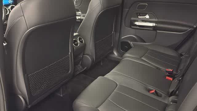 Used 2022 Mercedes-Benz GLB 250 4MATIC image 29