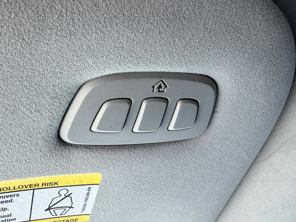 Used 2022 Ford F150 Limited image 12