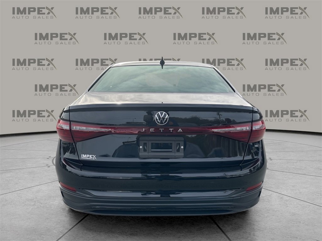 Used 2025 Volkswagen Jetta S image 4