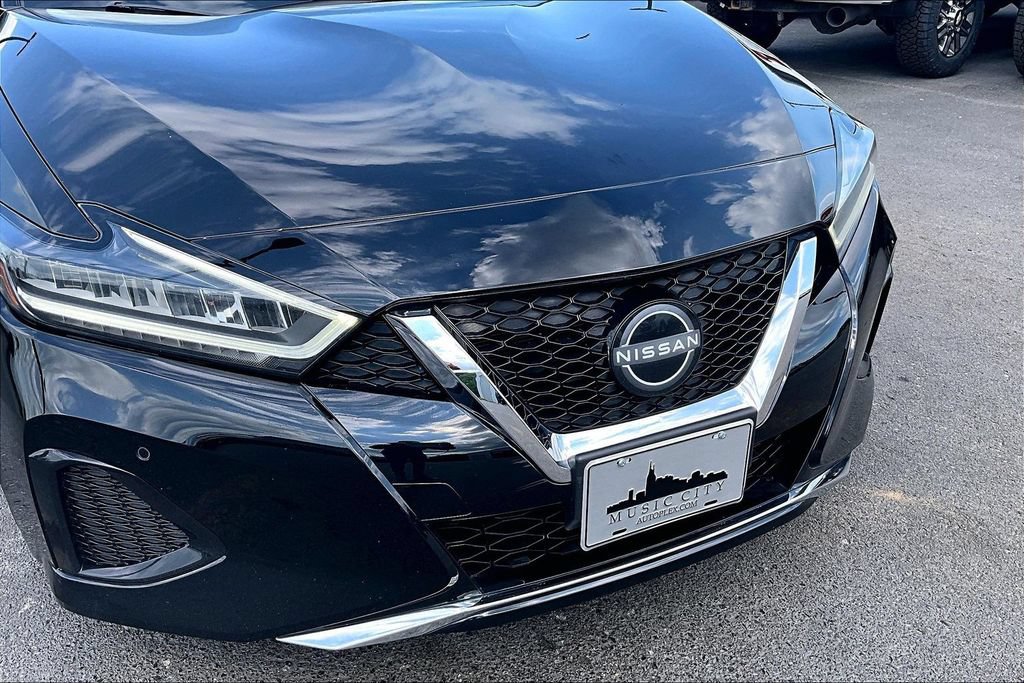 Used 2023 Nissan Maxima SL FWD image 34