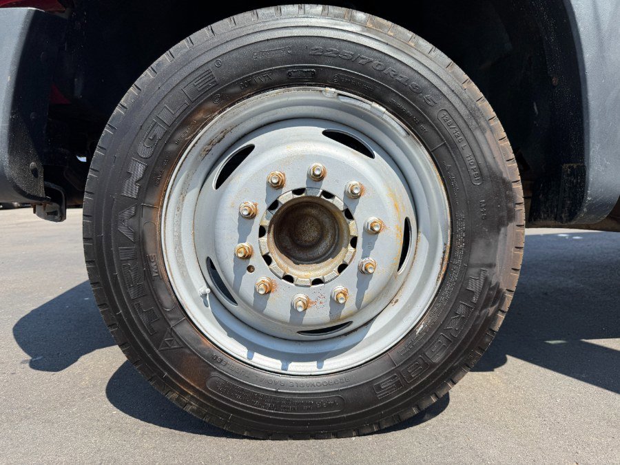 Used 2011 Ford F550 2WD Crew Cab Super Duty image 16