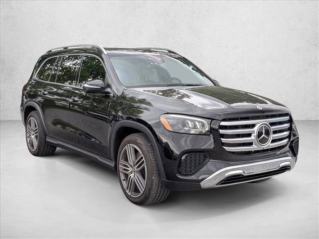 Used 2024 Mercedes-Benz GLS 450 4MATIC image 3