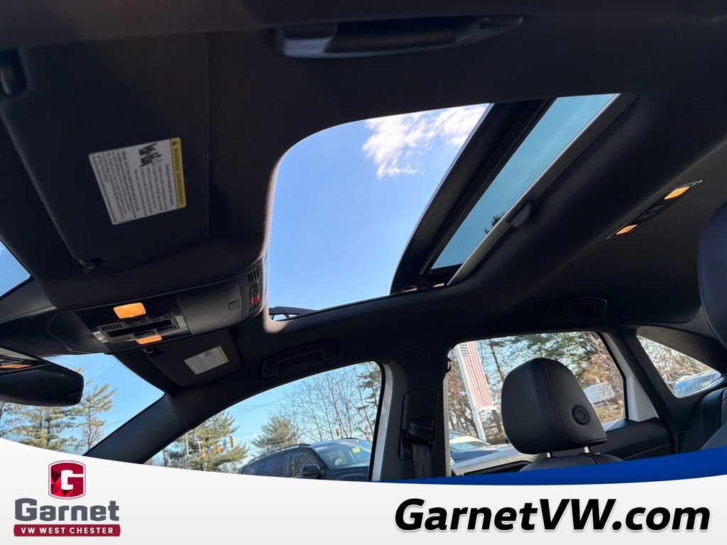 Certified 2025 Volkswagen Jetta GLI Autobahn w/ GLI Black Package image 21