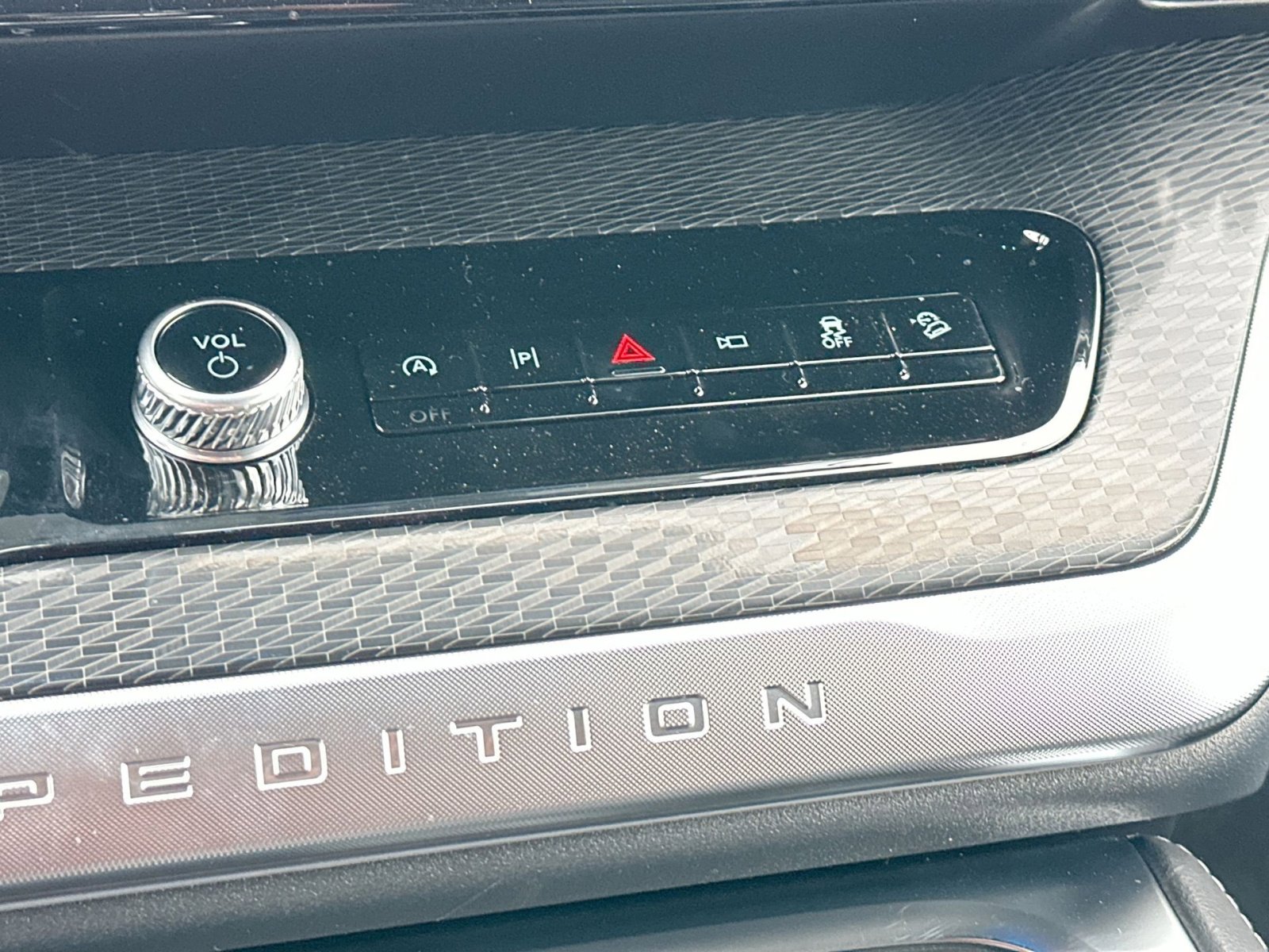 New 2026 Ford Expedition Max Platinum w/ Stealth Performance Package image 27