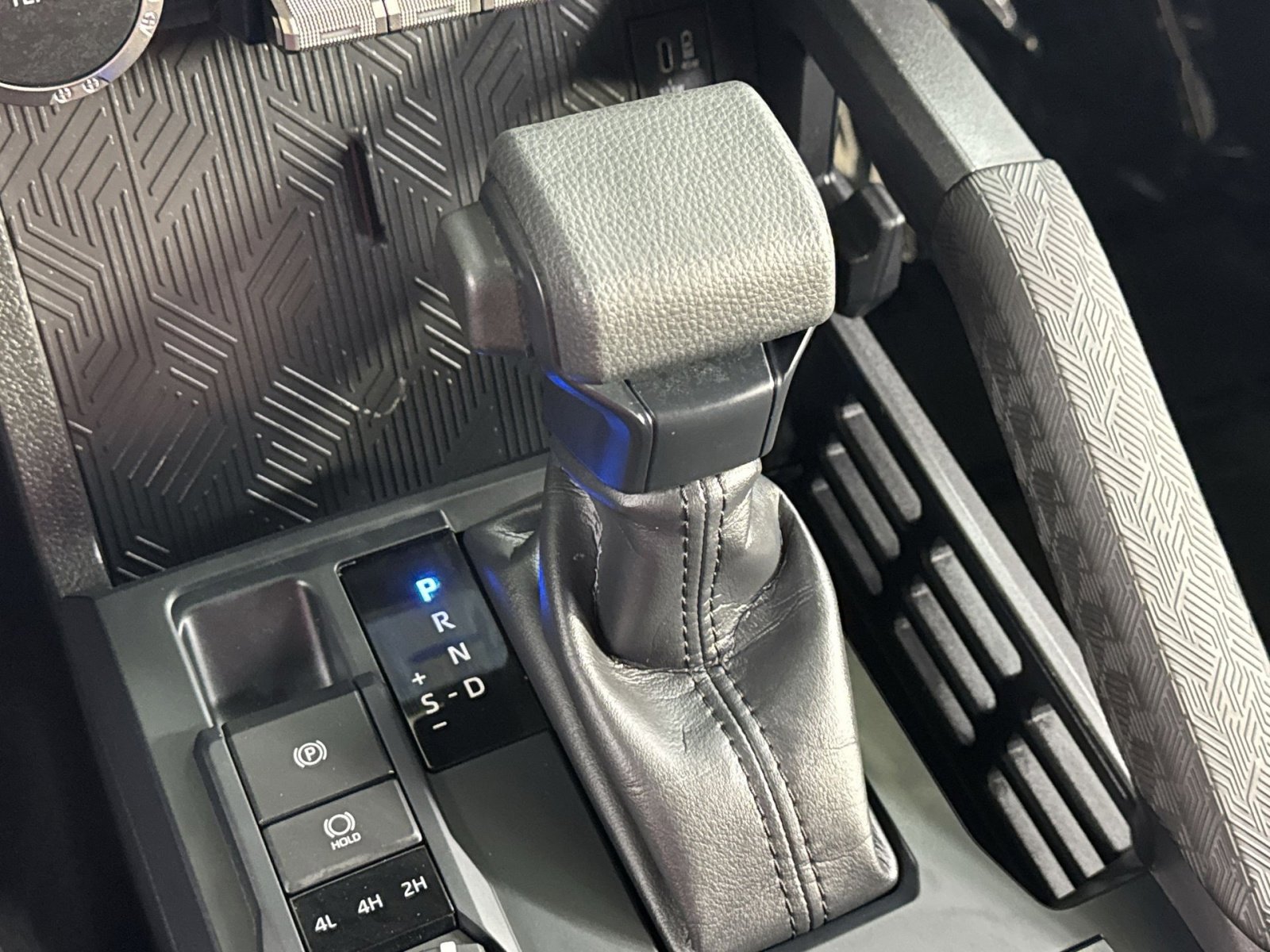 Used 2025 Toyota Tacoma SR5 image 26