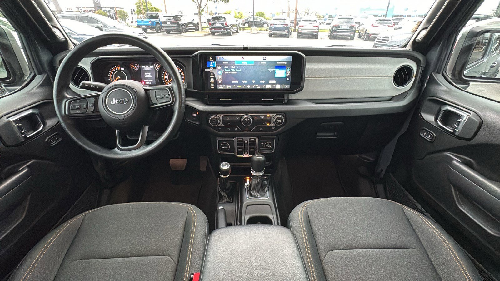 Used 2025 Jeep Gladiator Sport image 27