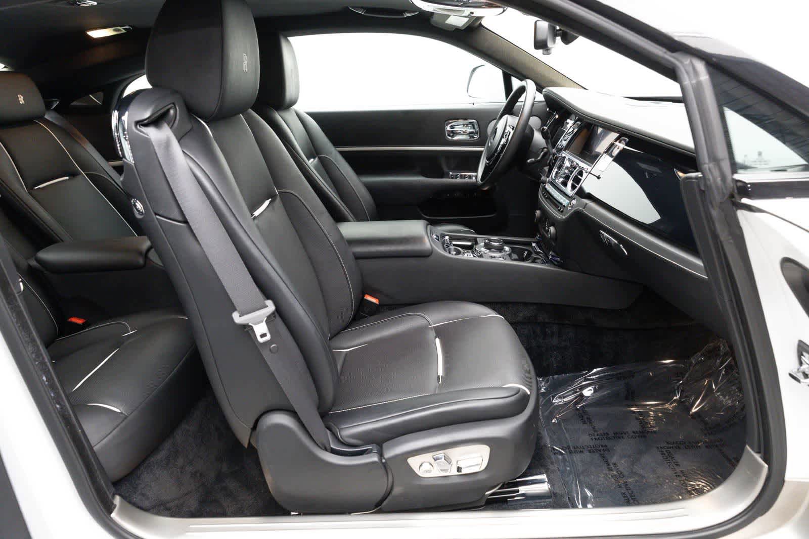 Certified 2018 Rolls-Royce Wraith RWD image 16