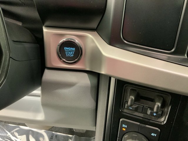 New 2025 Ford F350 XLT w/ Black Appearance Package image 23