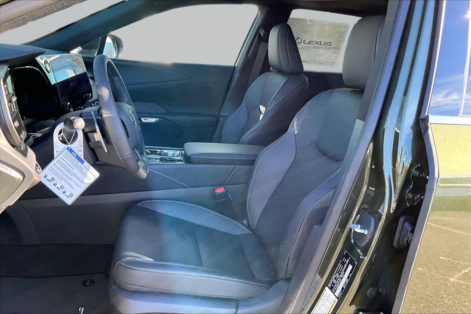 New 2026 Lexus RX 350h AWD/4WD image 9